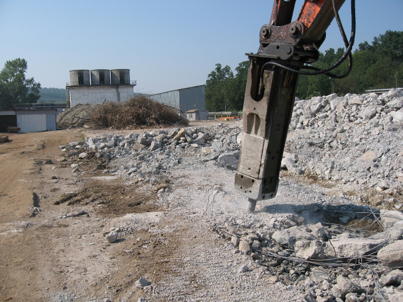 demolari, demolari mecanice, demolari controlate, concasare beton din demolari